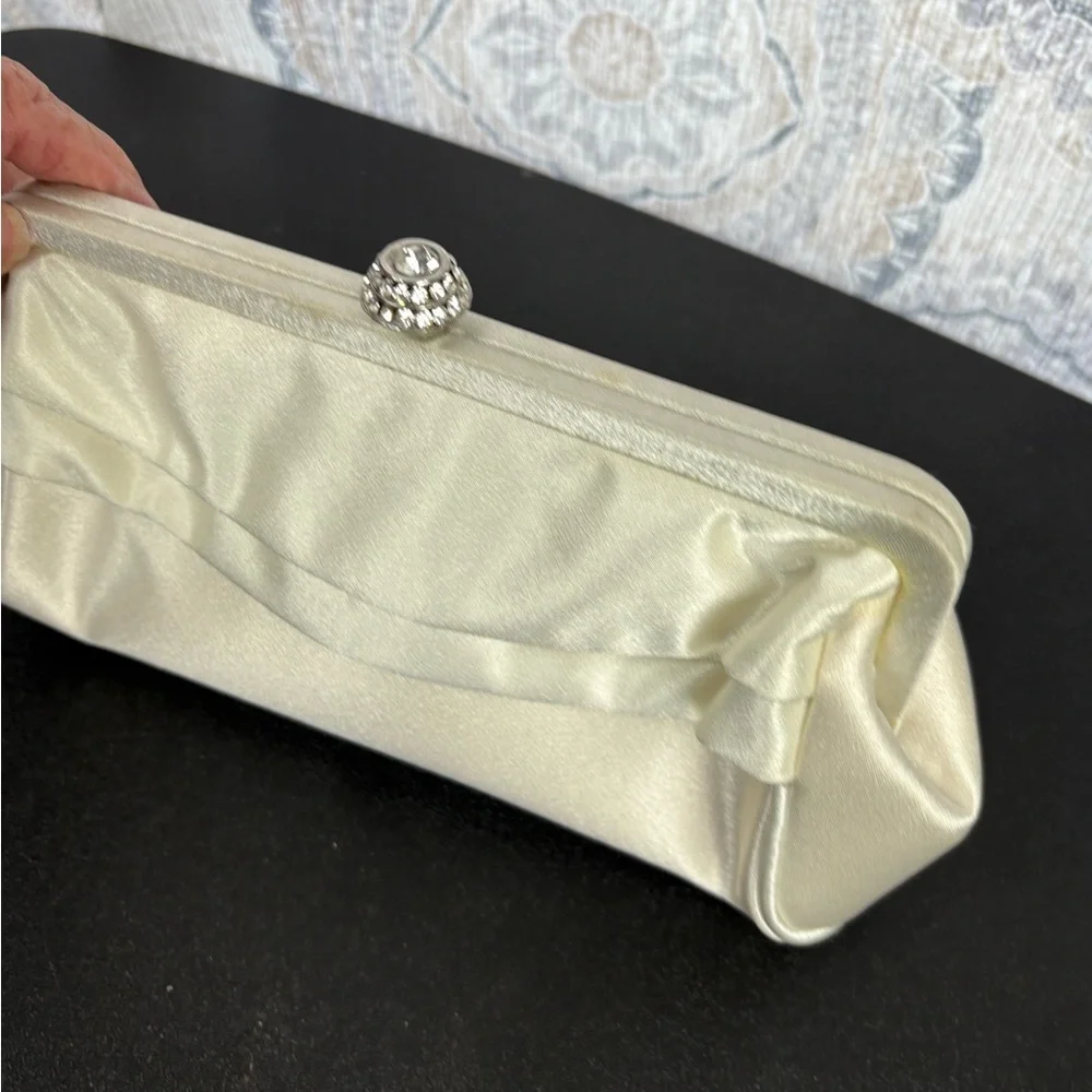 Ellea Vintage Satin Clutch with Chain